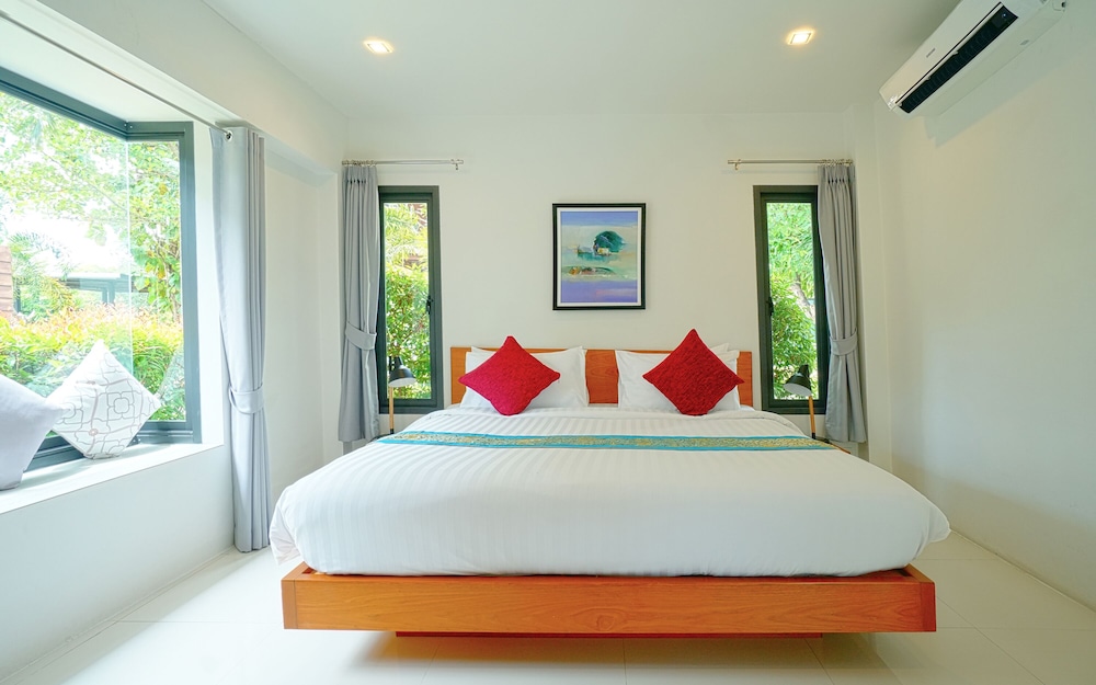 Nariya Bayfront Phuket 19/50