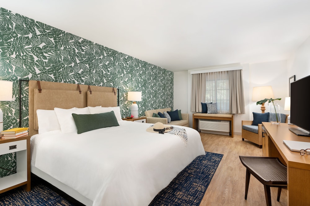 ROOM, KING BED