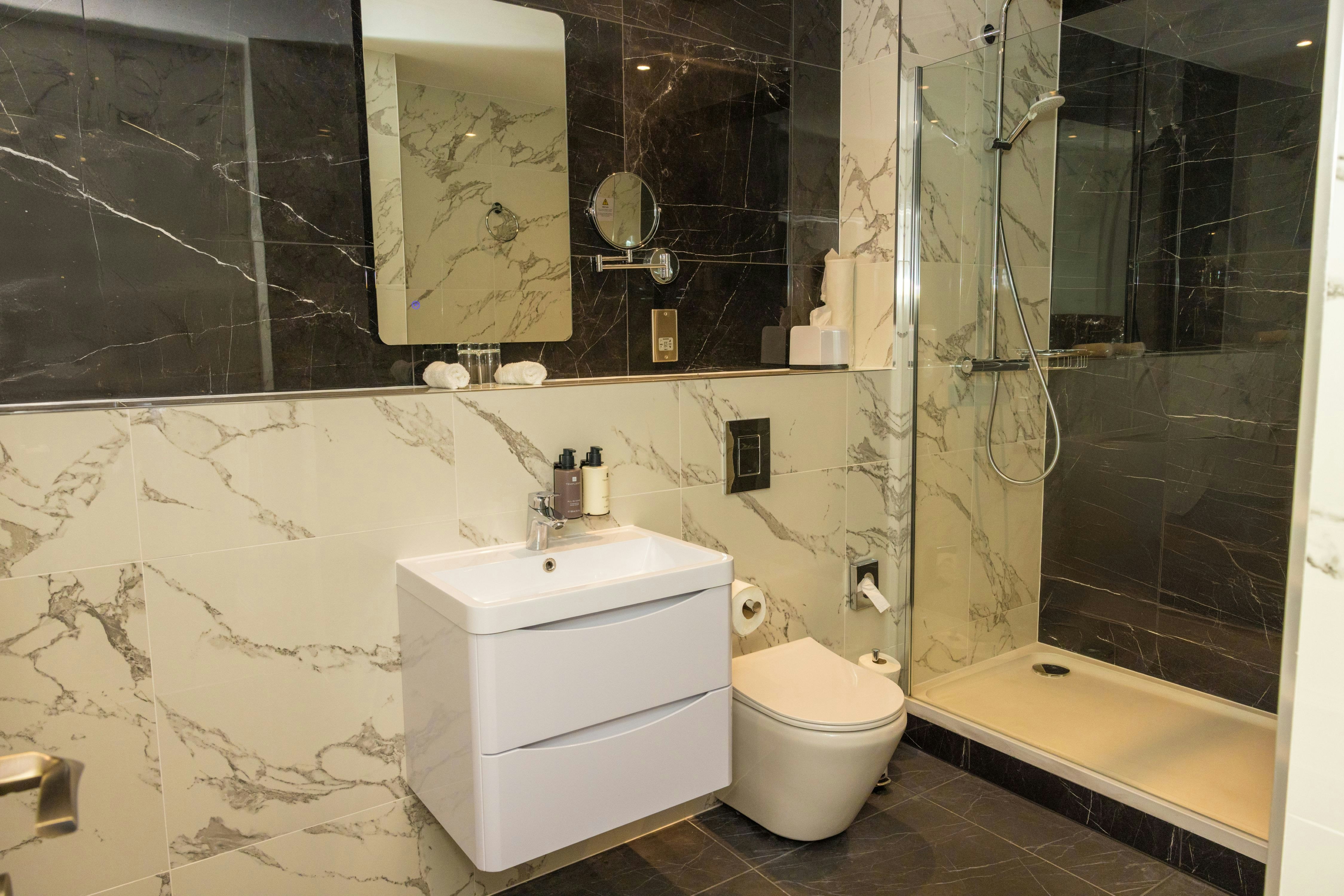 غرفة بسرير مزدوج، Dover Marina Hotel & Spa, Tapestry Collection by Hilton 10/10