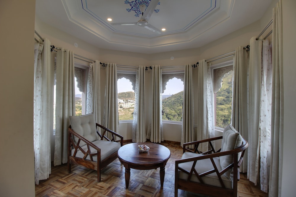Times Kumbhalgarh Fort Resort-Pure Veg 31/45