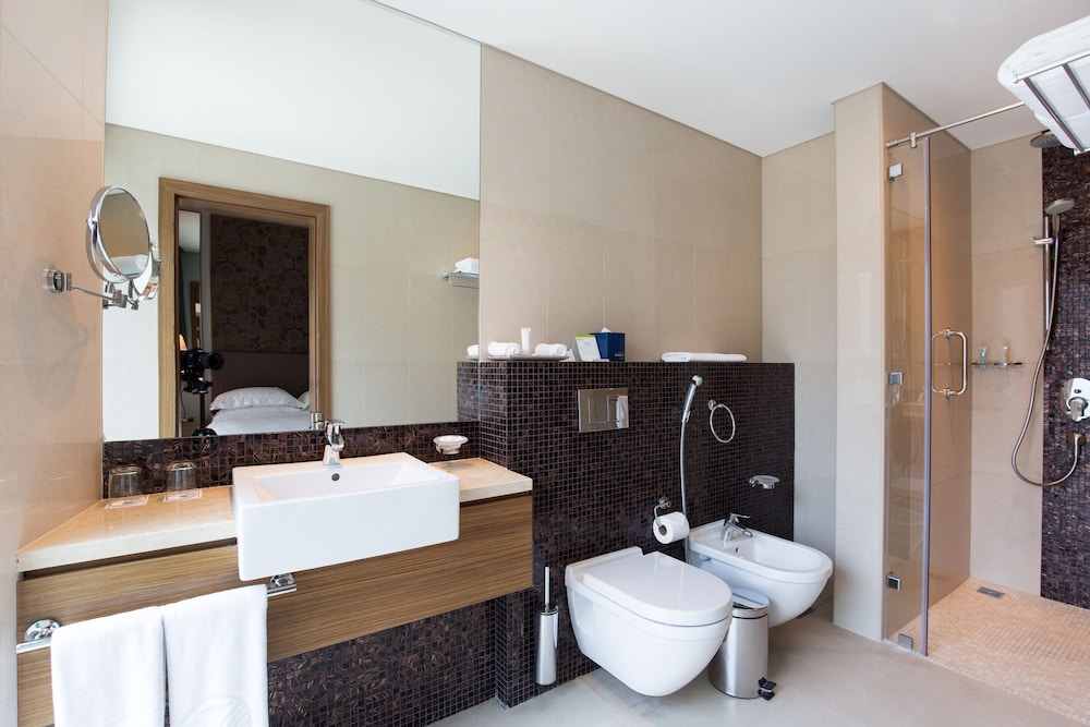 Majestic Arjaan By Rotana 9/57
