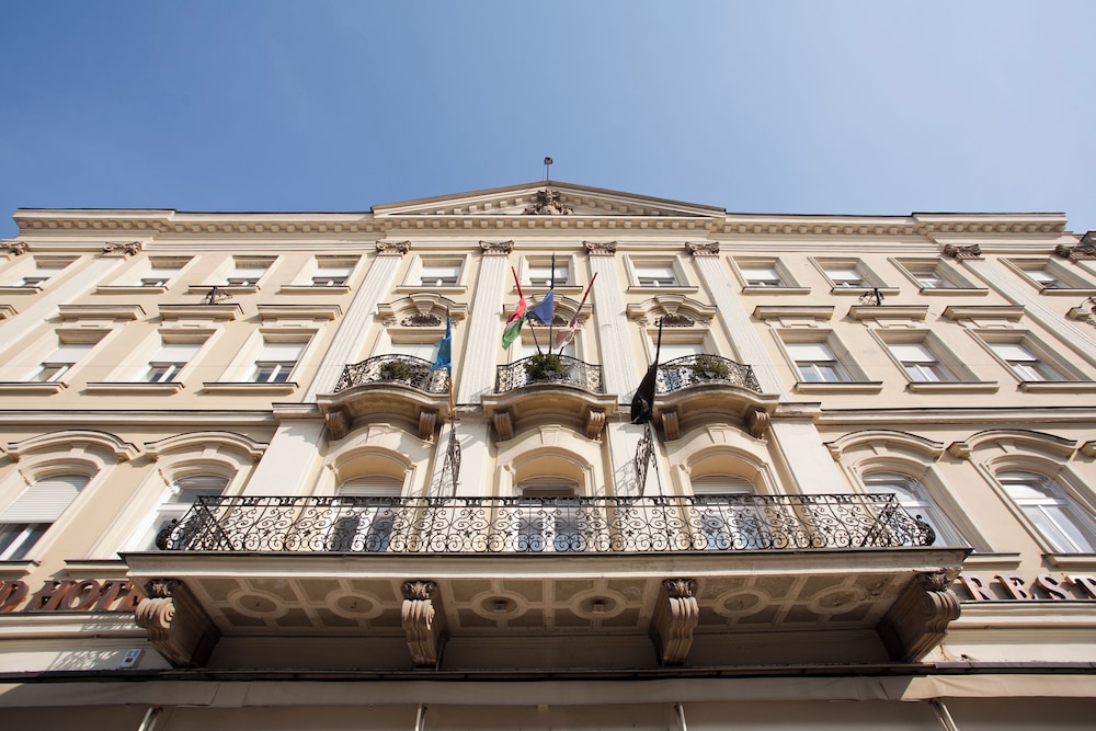 Pannonia Hotel 1/50