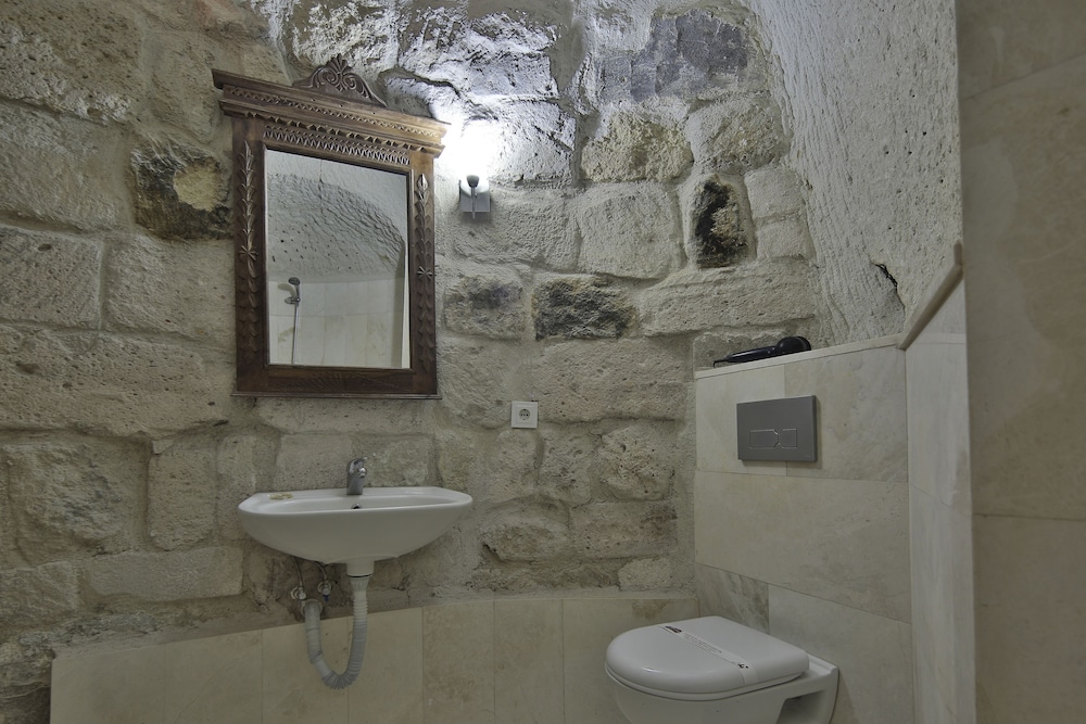 Village Cave House Hotel 26/27