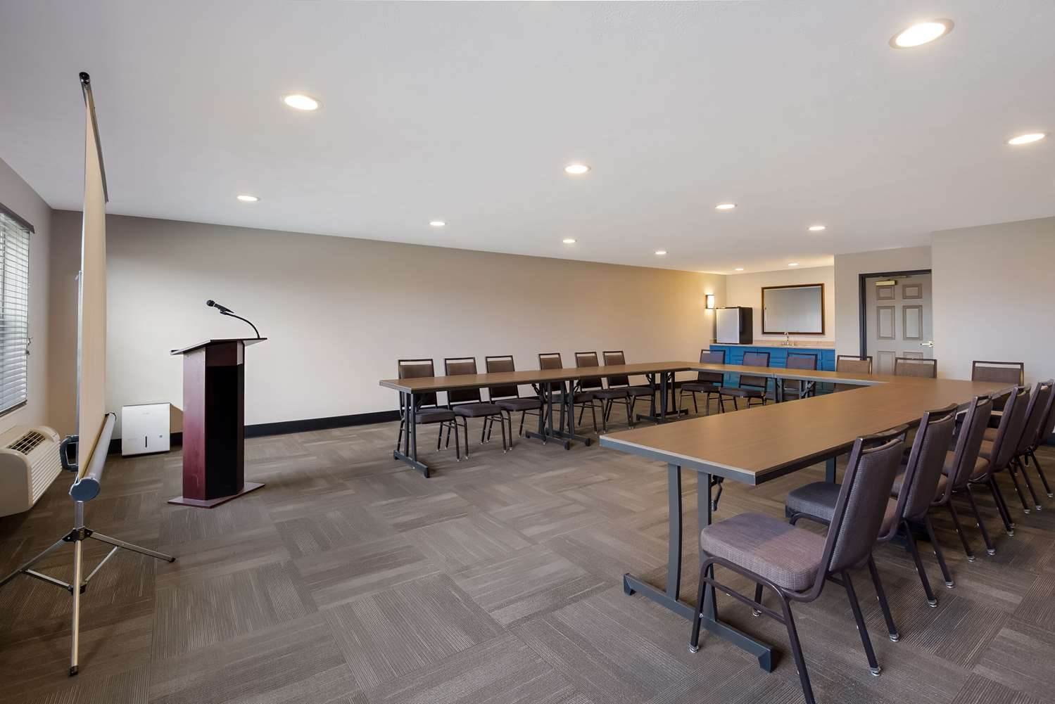 Country Inn & Suites by Radisson, Marion 55/64