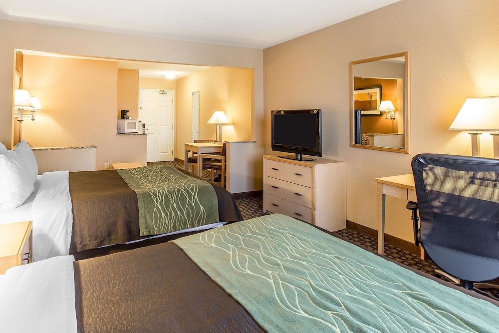 Quality Inn & Suites Loveland 7/34
