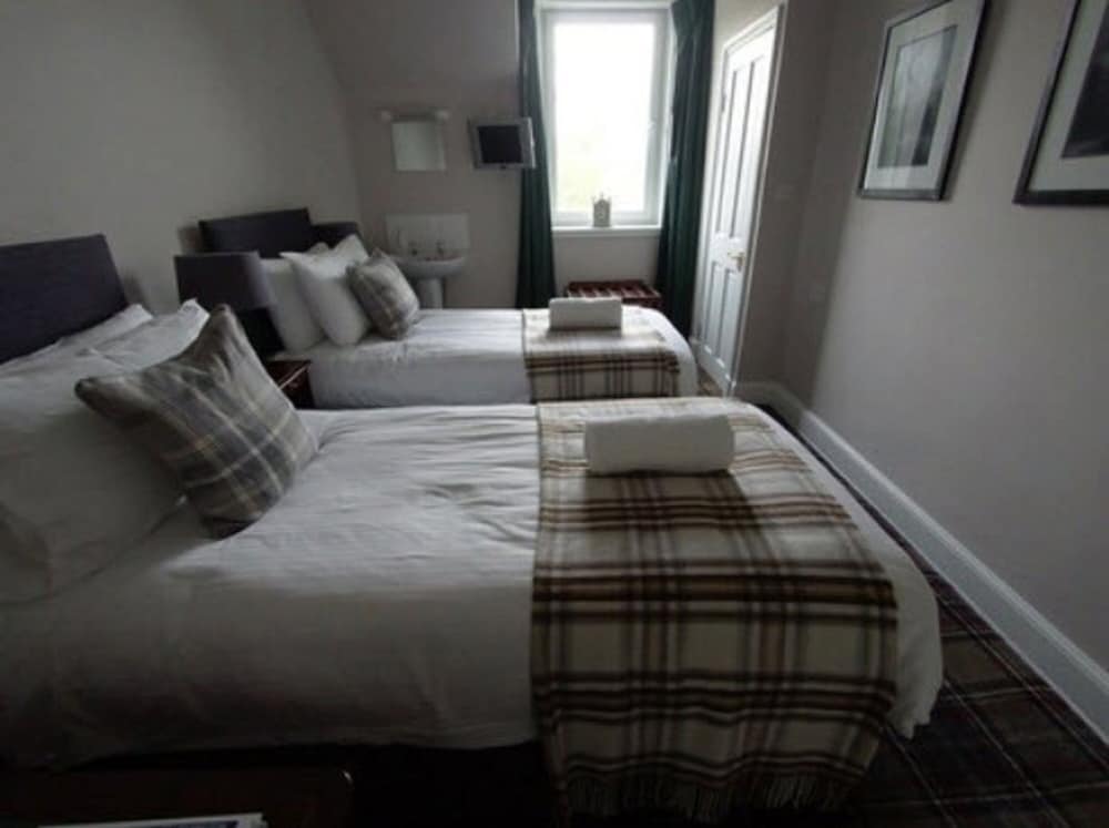 Whitebridge Hotel 9/39