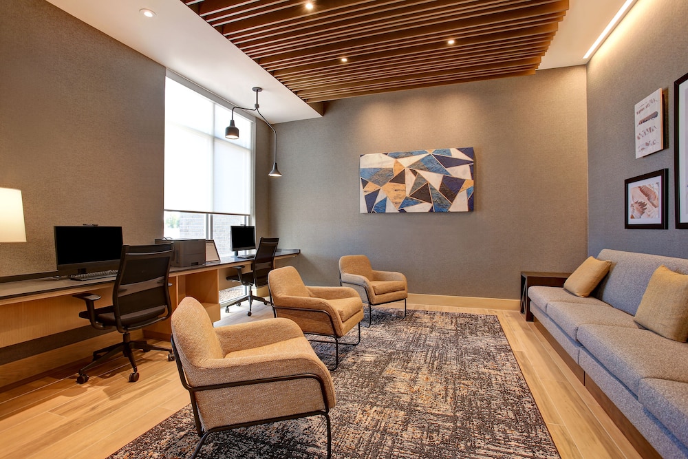 Hyatt Place at Wichita State University 28/37