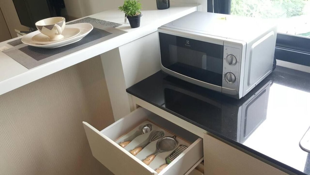 JK Living Hotel and Service Apartment 48/67