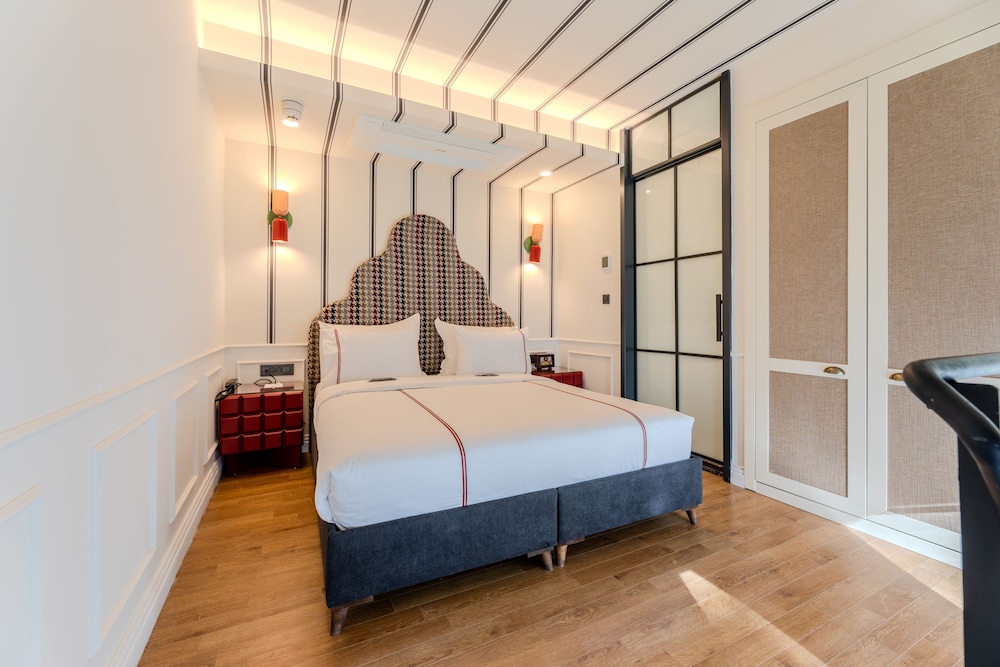 Design, Duplex, Queen Bed