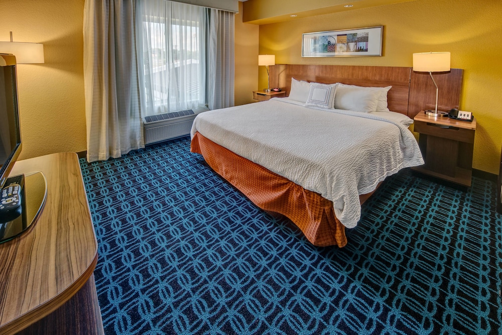 Fairfield Inn And Suites Russellville 8/30