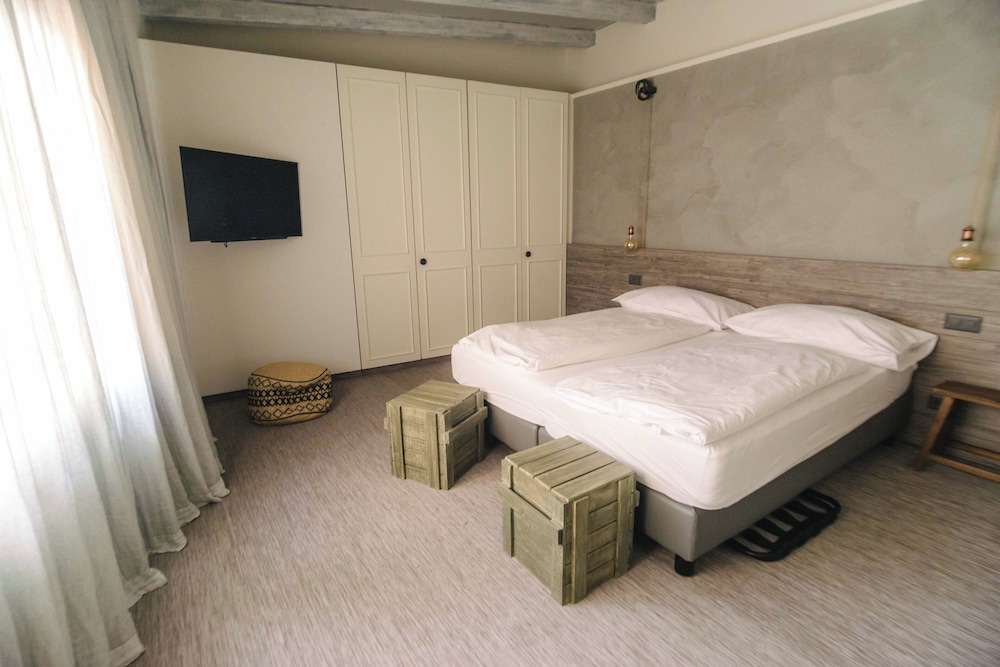 Seven Boutique Hotel 16/50