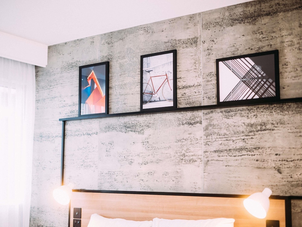 IBIS BELFAST CITY CENTRE 8/50