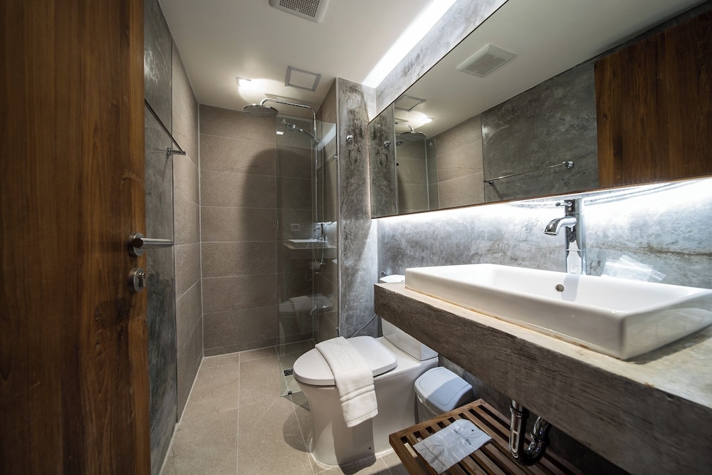 Nuan Boutique Hotel 62/63