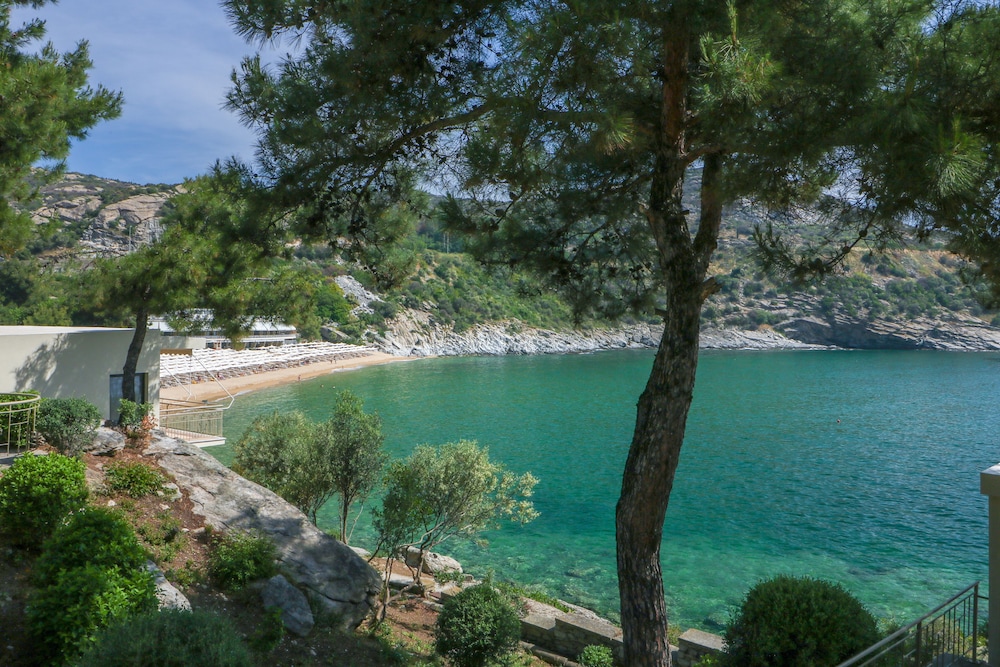 Tosca Beach Hotel 44/50