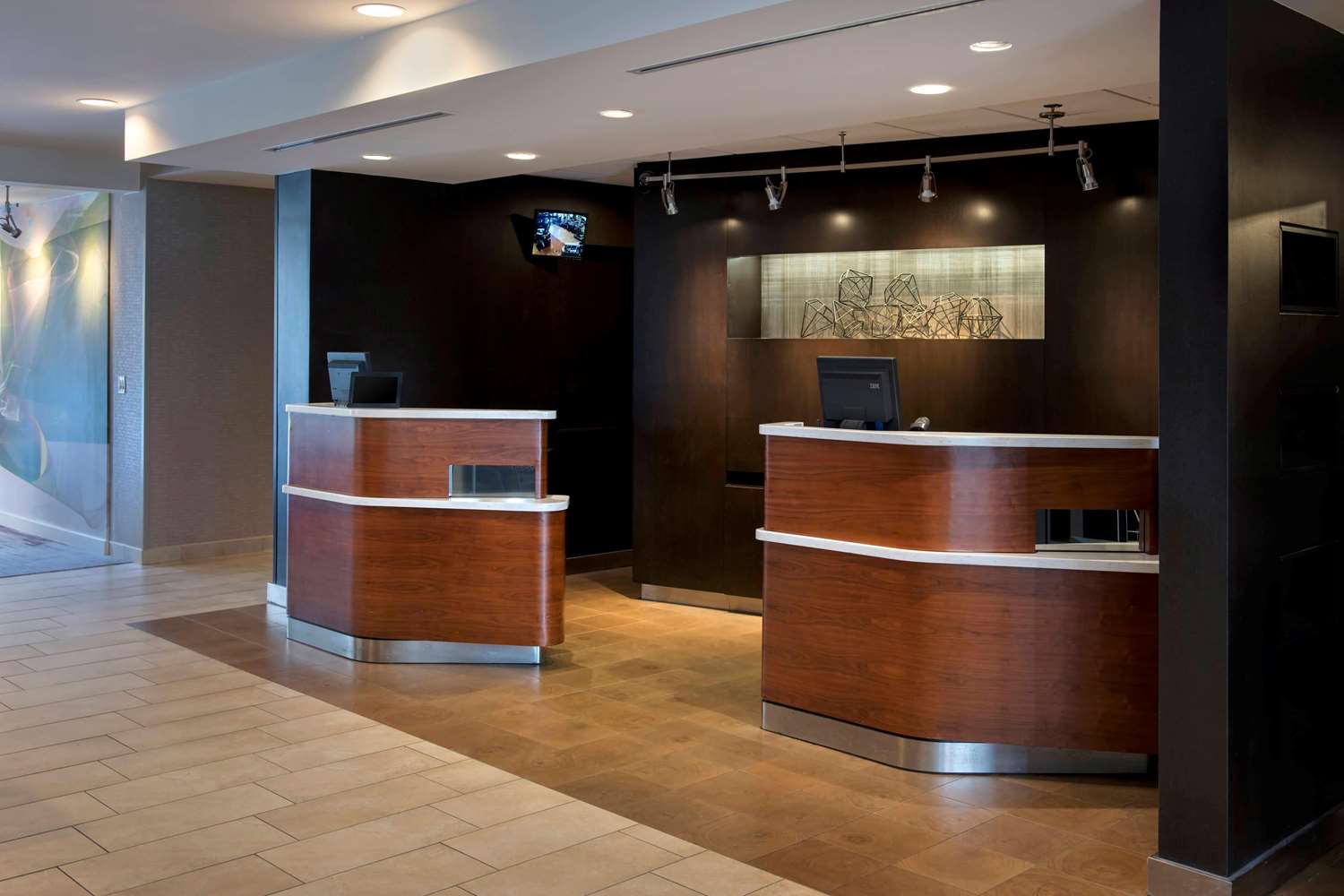 Lobby at Sonesta Select Boston Milford, MILFORD - MA