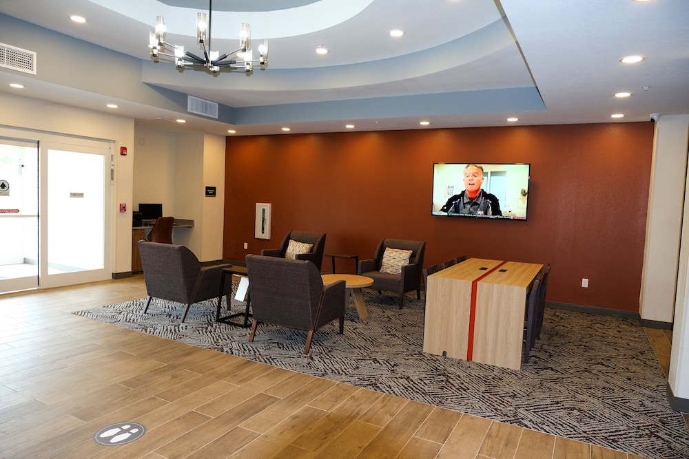 Candlewood Suites Ocala I-75, an IHG Hotel 12/44