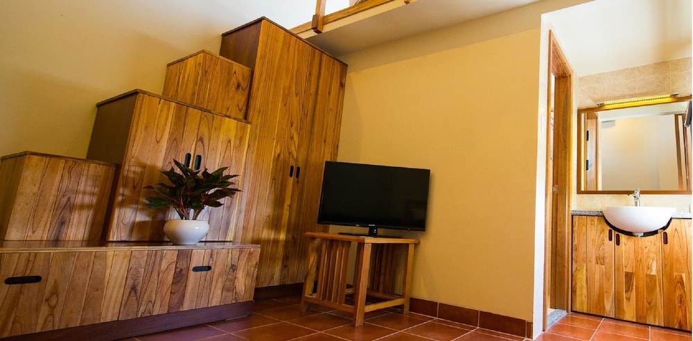 Tabalo Hostel 38/40