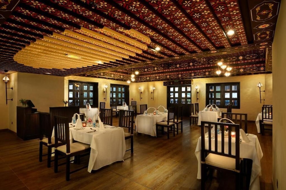 Azimut Hotel Musandam 47/68