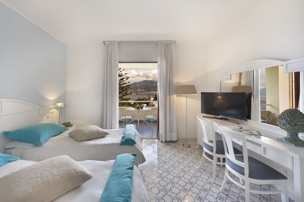 Grand Hotel Vesuvio Sorrento 44/72