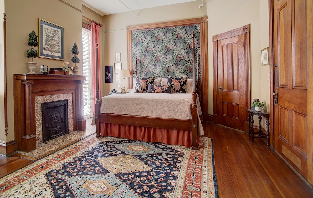 Forsyth Park Inn 16/50