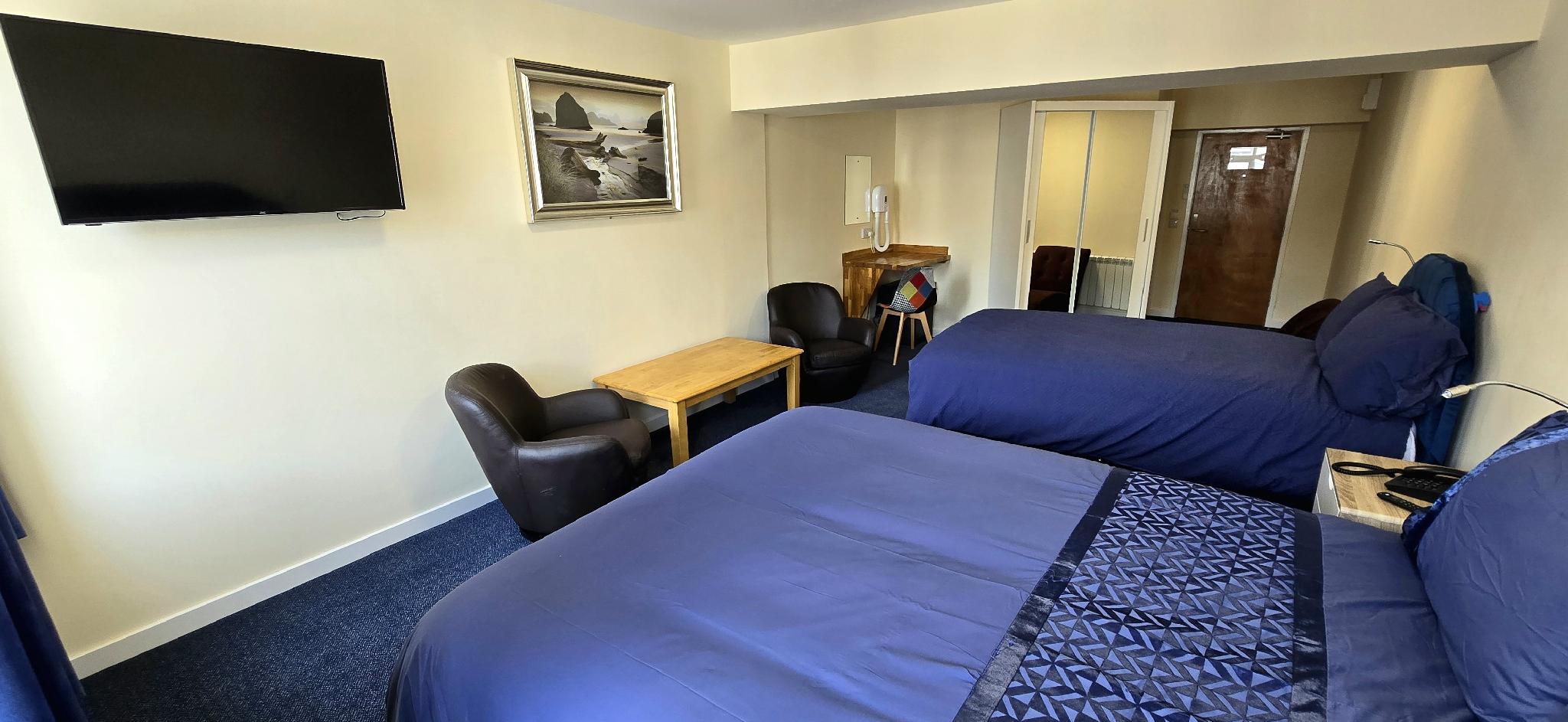 Carmichael Hotel 23/24