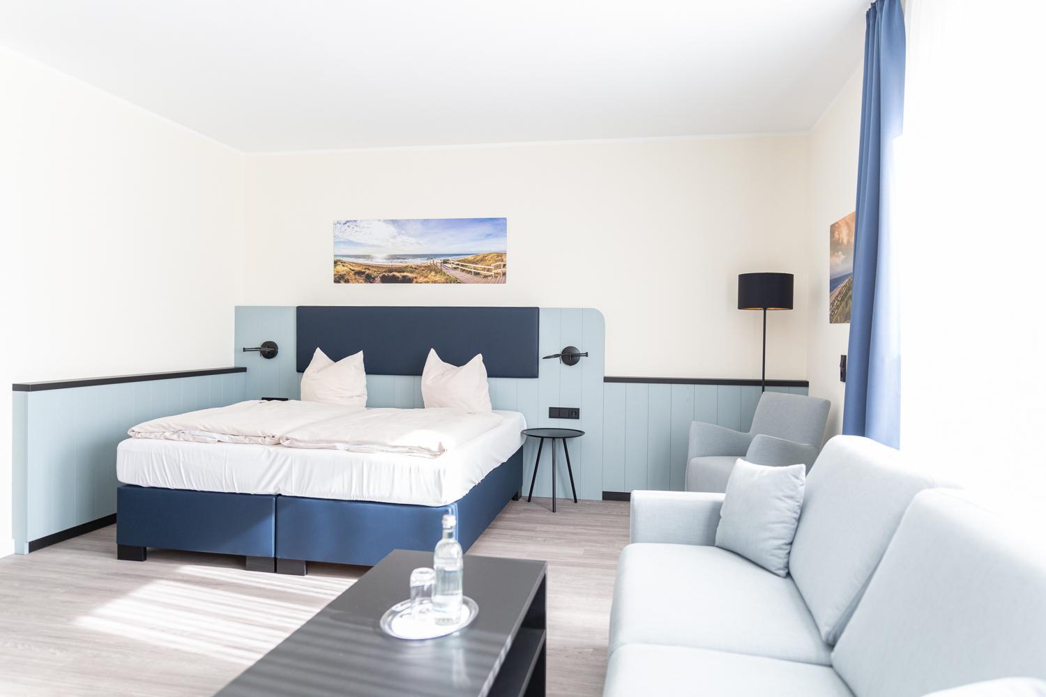 TIDE Hotel 8/50