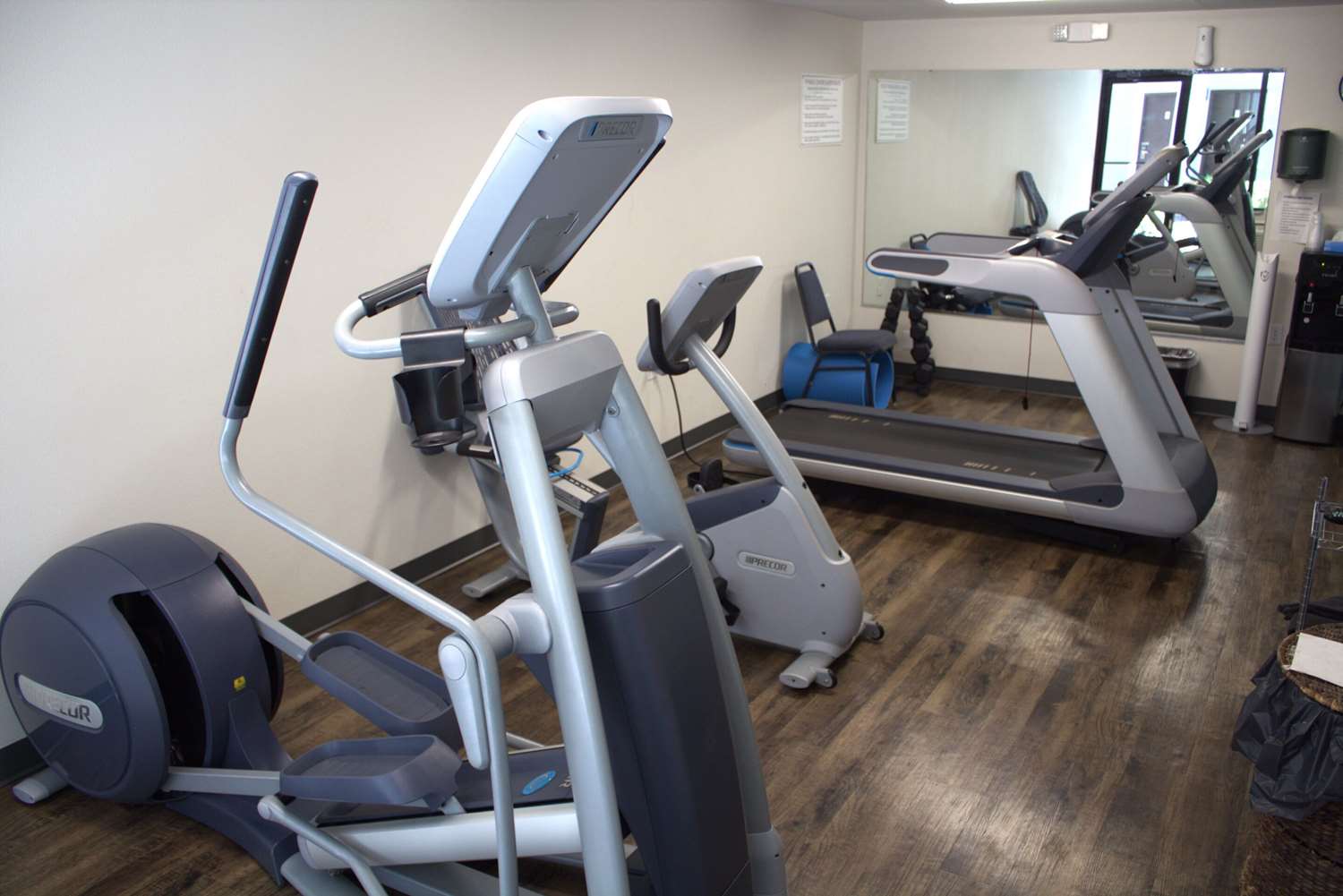 Clarion Pointe Statesville 15/18