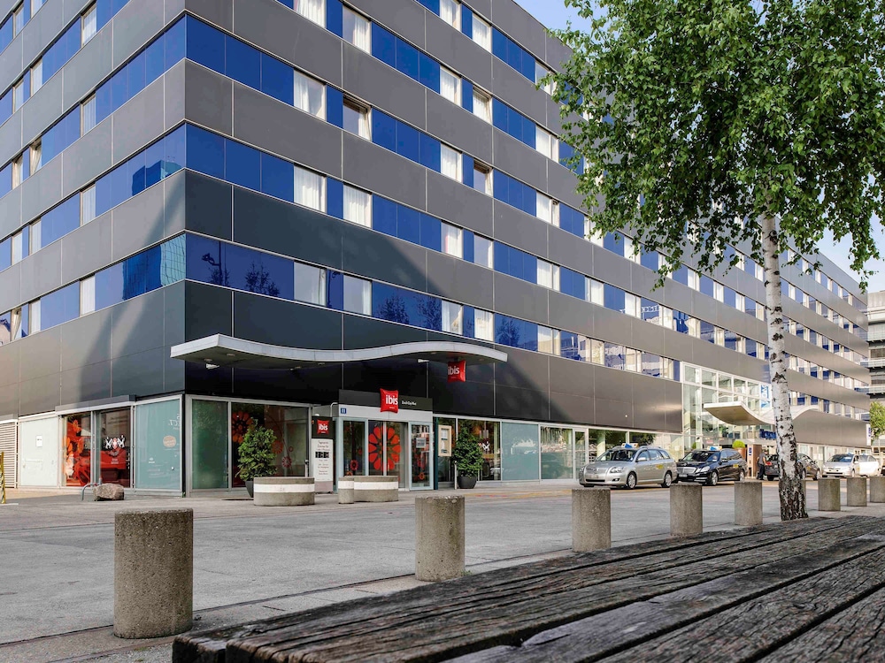 Ibis Zurich City West 3/72