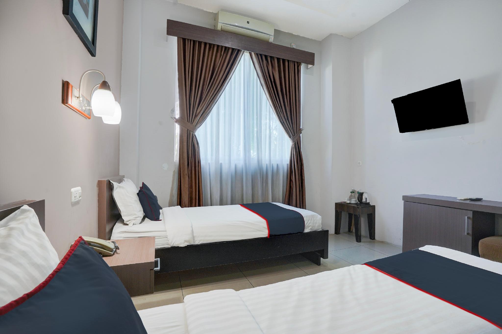 DELUXE, TWIN BEDS