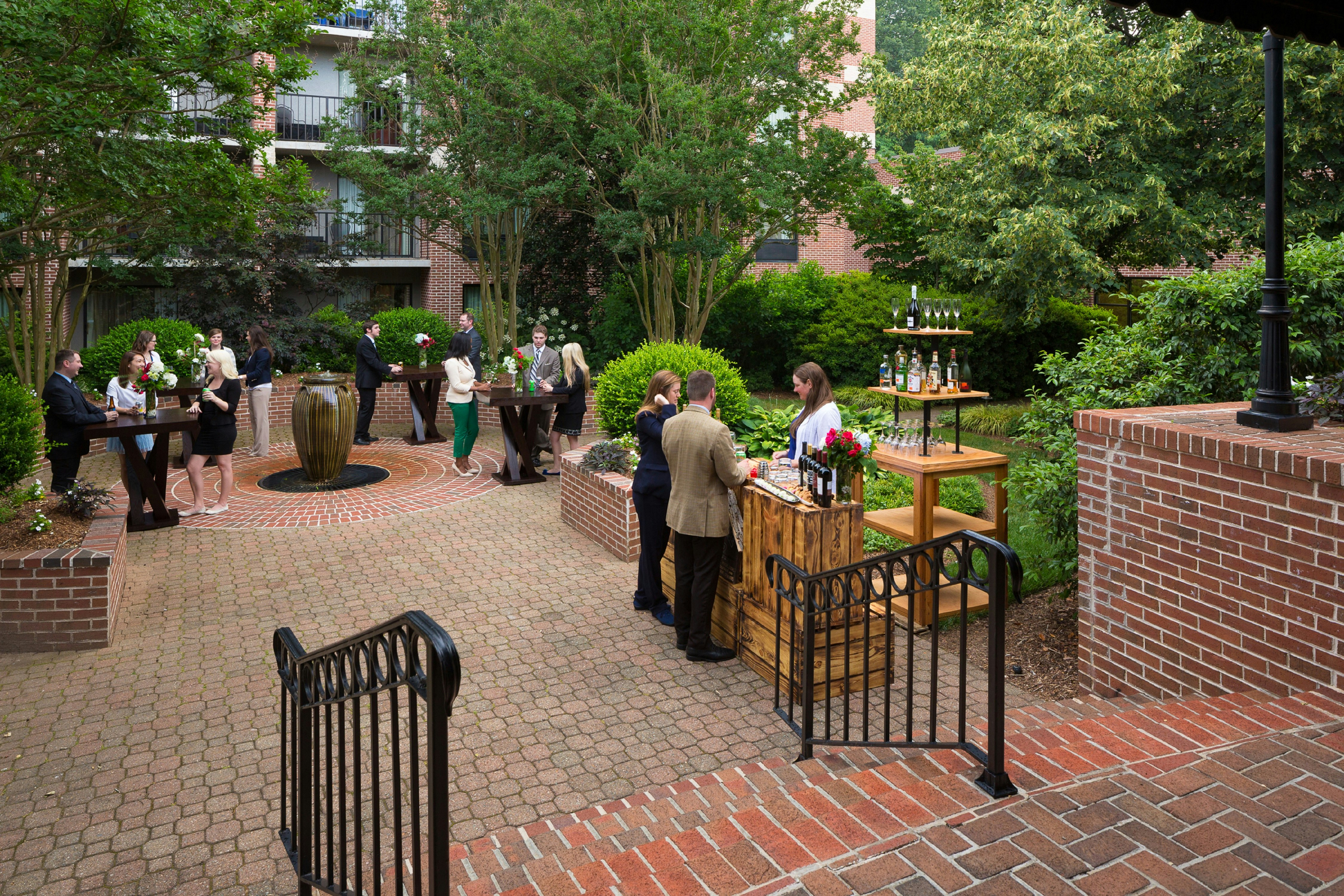 DoubleTree by Hilton Hotel Asheville Biltmore 63/68
