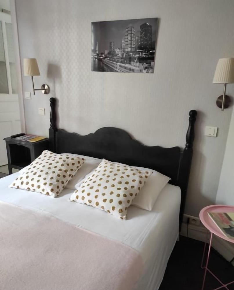 Htel Verlaine 23/32