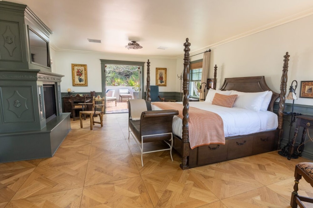 Capistrano Seaside Inn 13/50