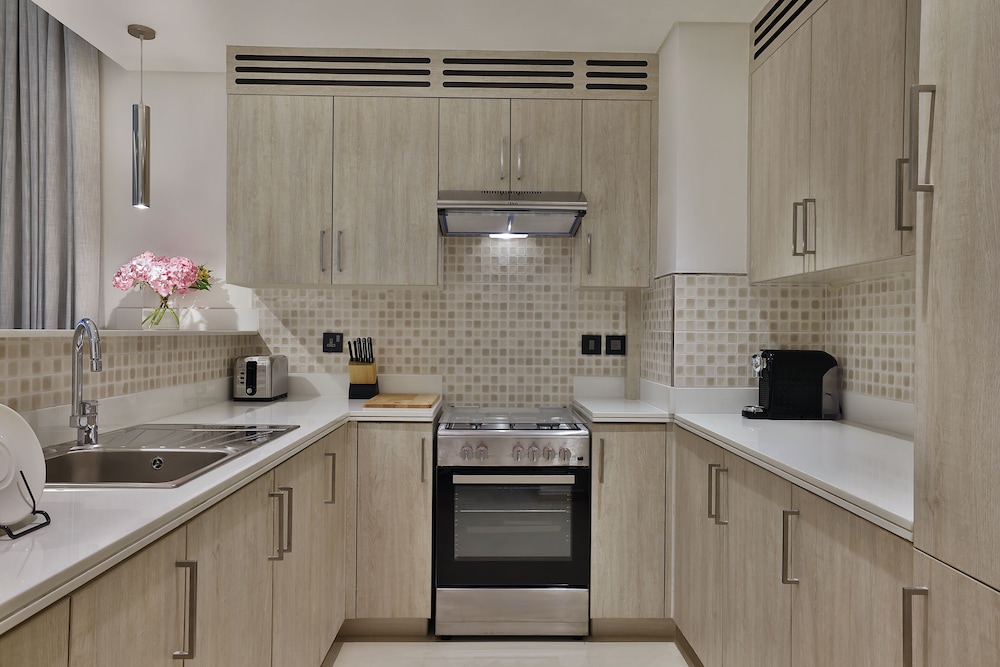NH Collection Dubai The Palm 50/50