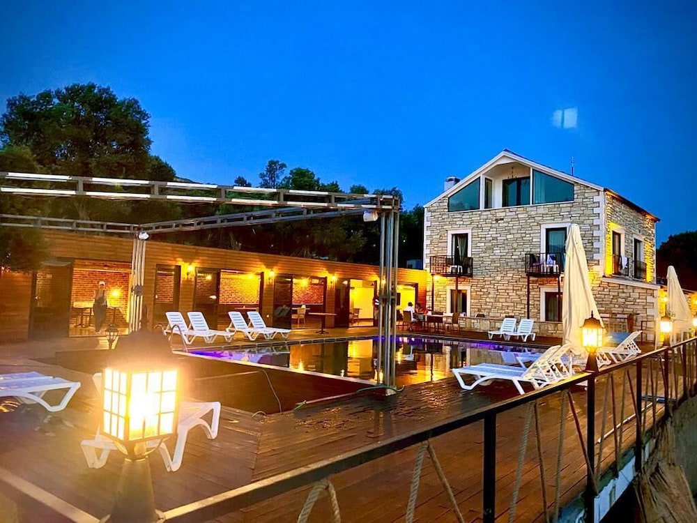 Victoria Hotel & Lounge Foça 4/42