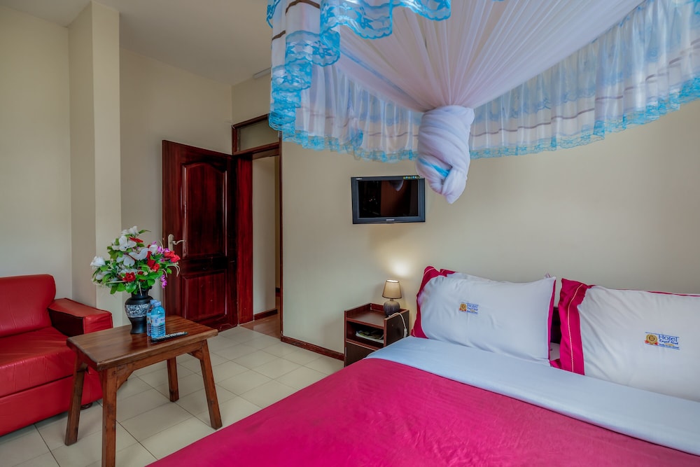 Hotel Royal Nest 12/50