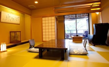 Ryokan Beniayu 8/48