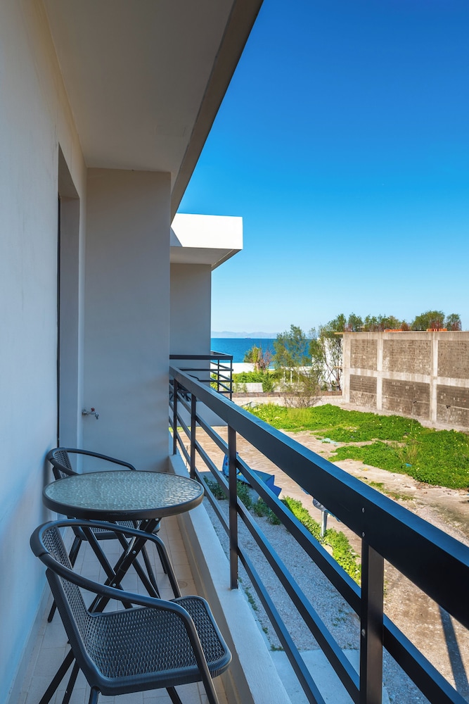 Blue Wave Suites Ixia 29/46