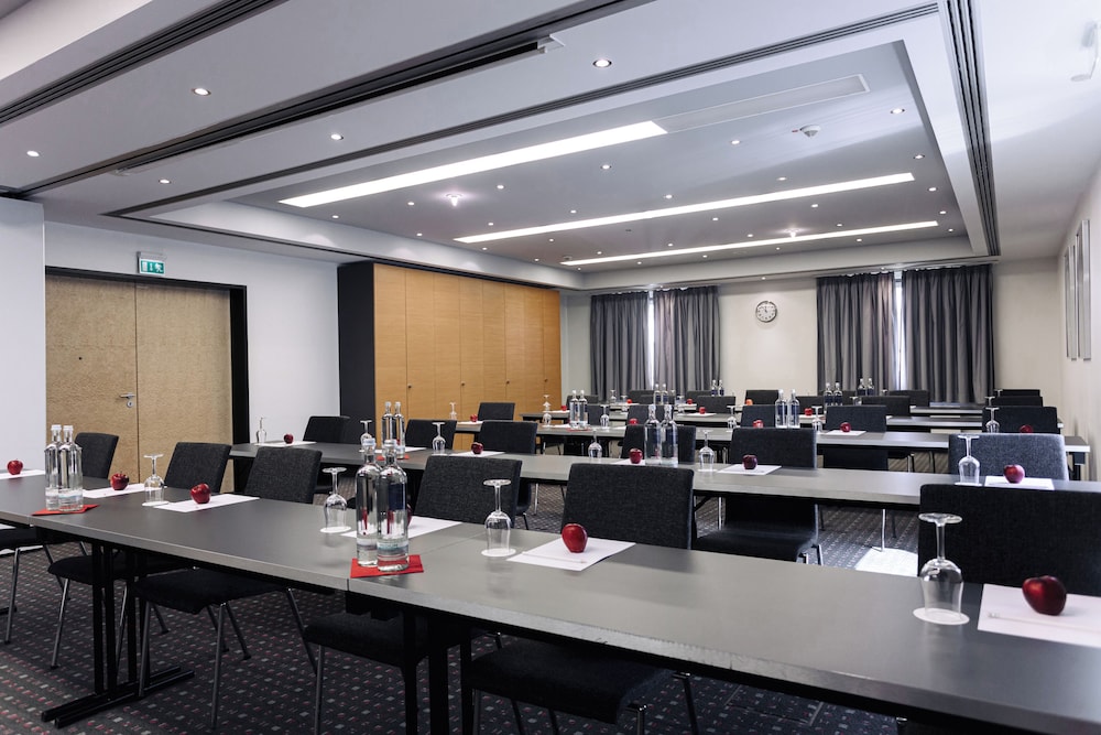 Ramada by Wyndham Essen 33/45