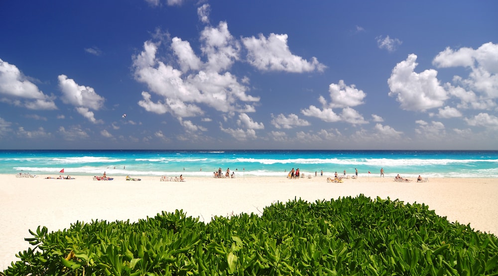 Grand Oasis Cancun All Inclusive 69/71