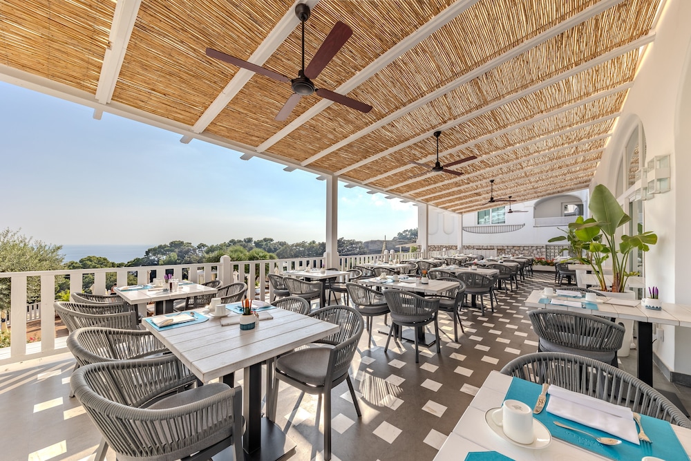 Hotel Mamela 61/75