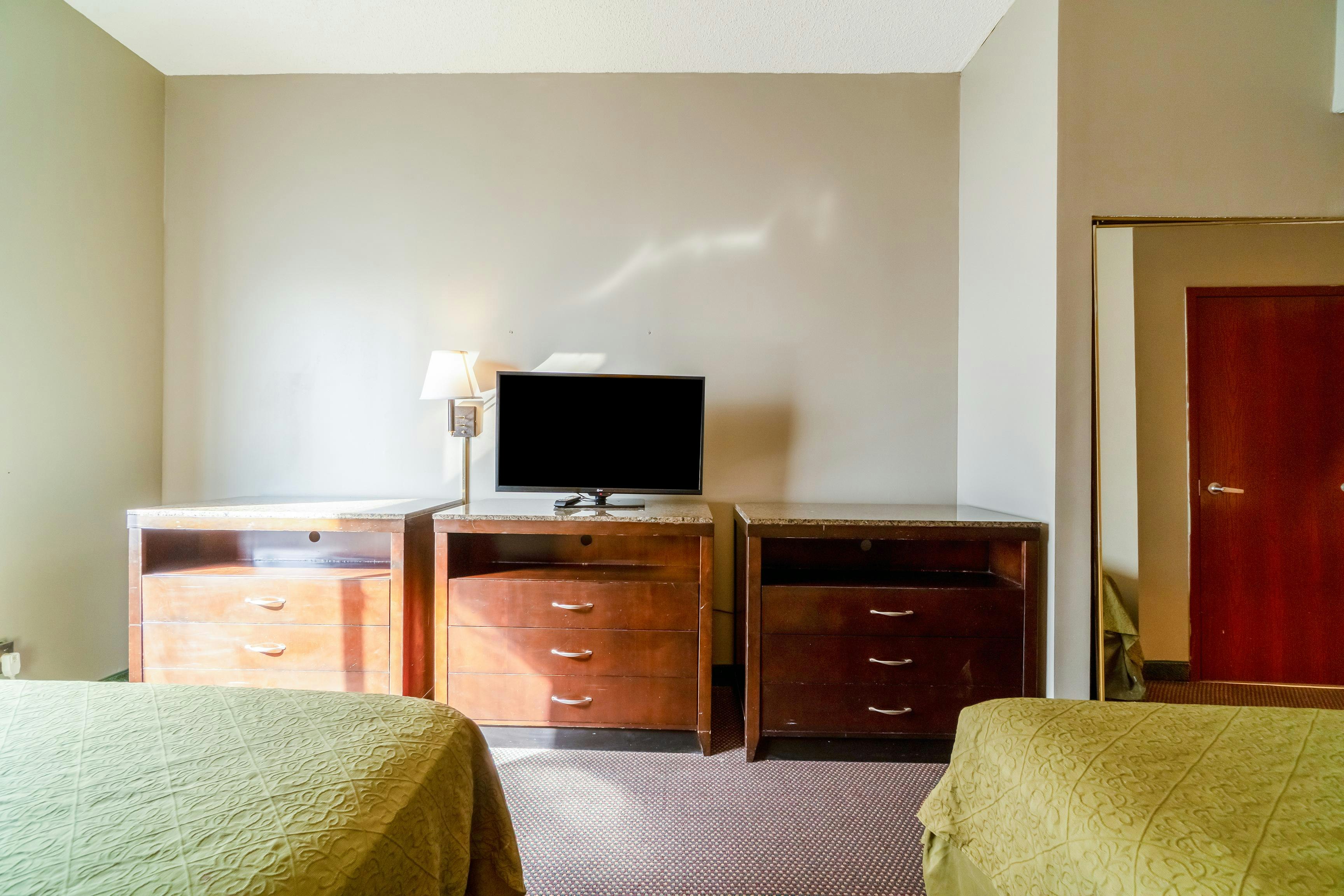 Ark Suites By OYO Jonesboro I-555 43/59