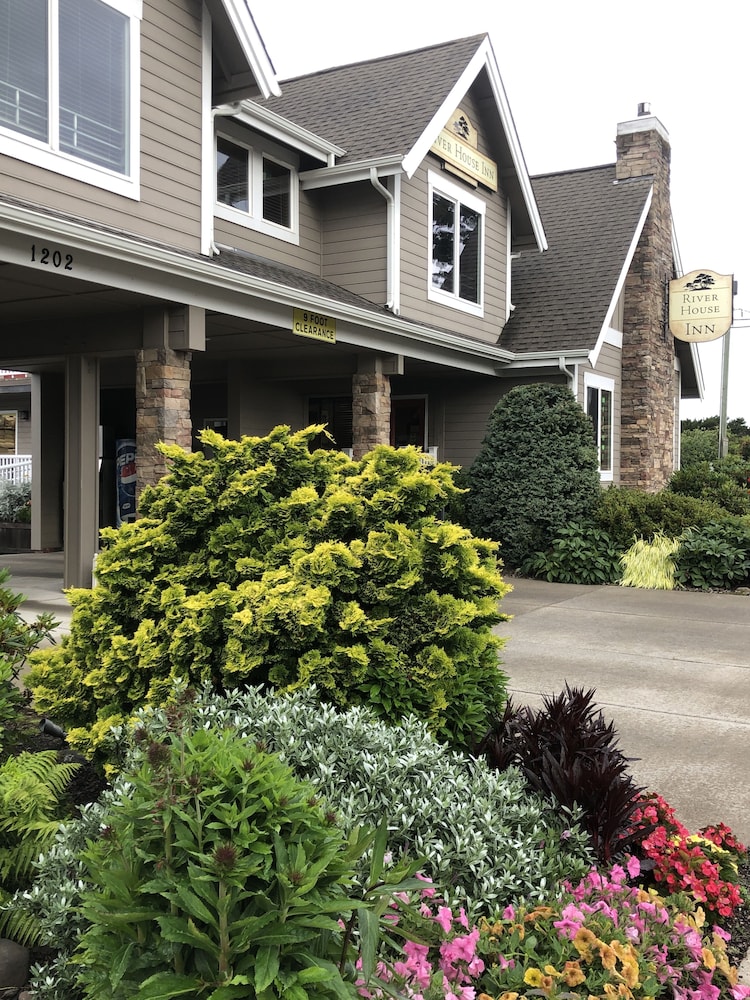 River House Inn, a Baymont by Wyndham 48/59