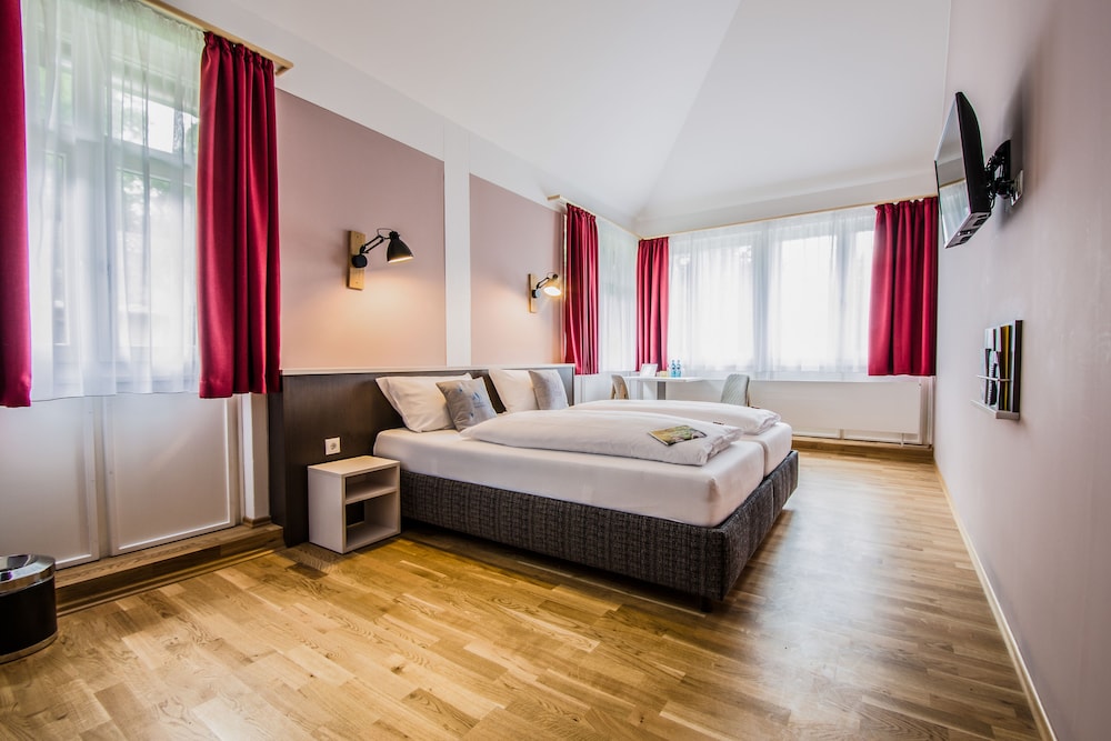 JUFA Hotel Konigswinter Bonn 17/69
