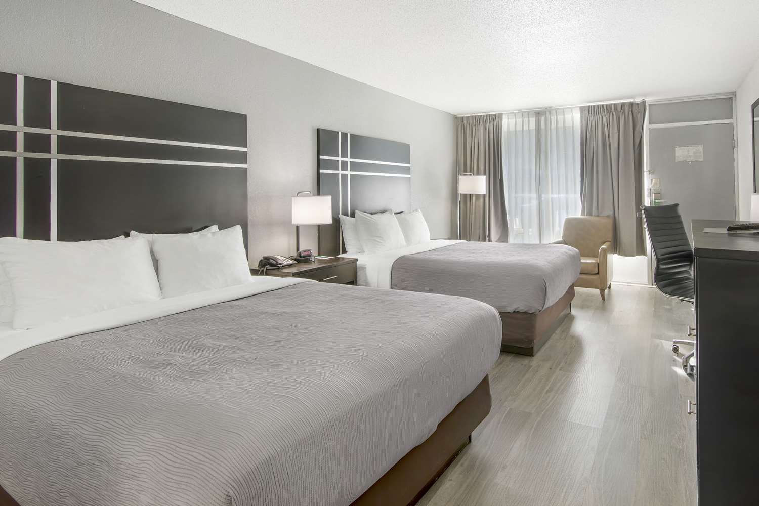 Room, 2 Queen Beds, Smoking