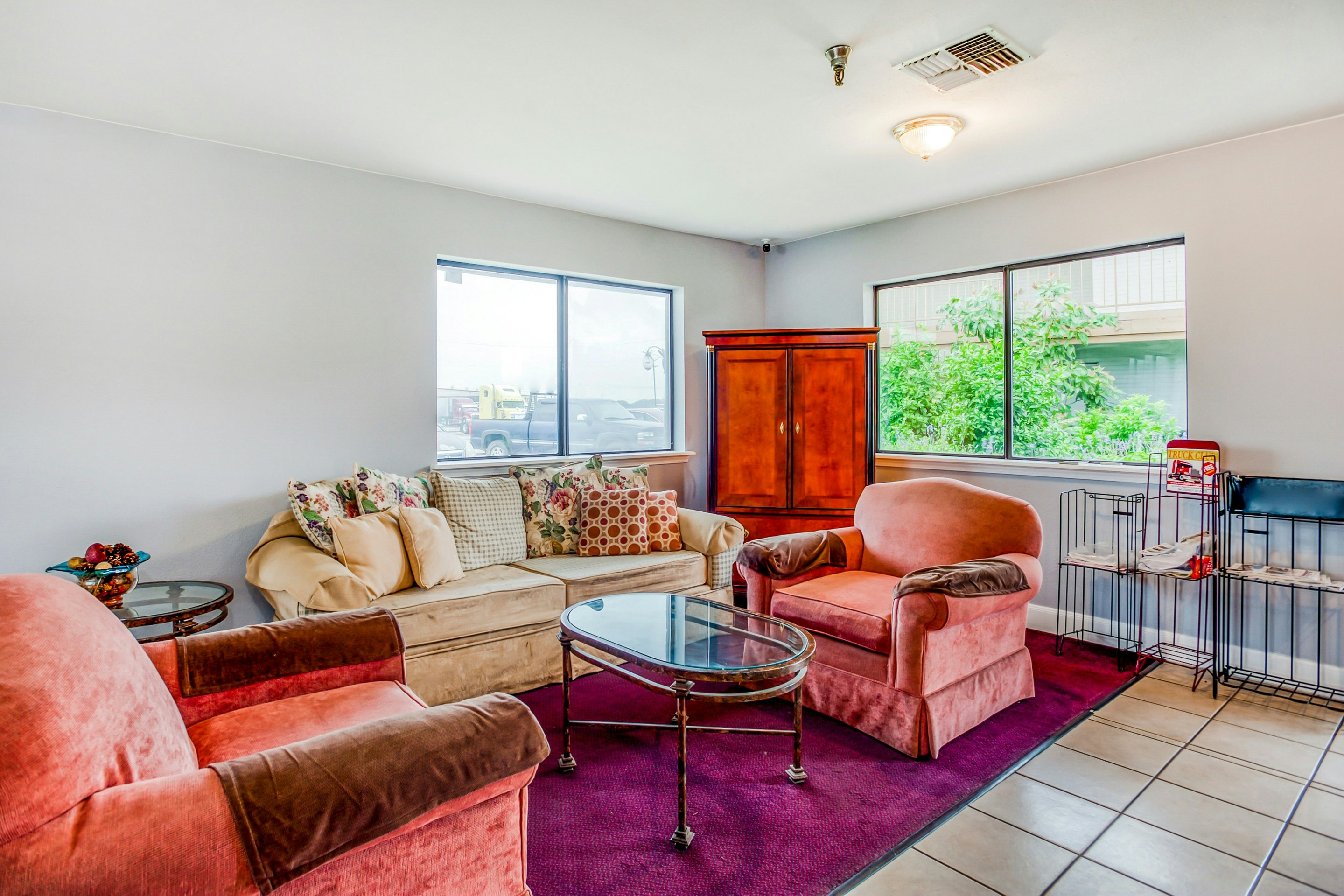 Studio Suites 3/11