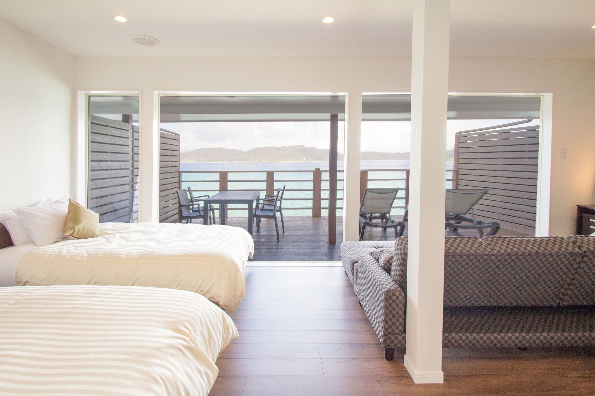 4 Bedrooms, Family, 4 Beds, Beach Side