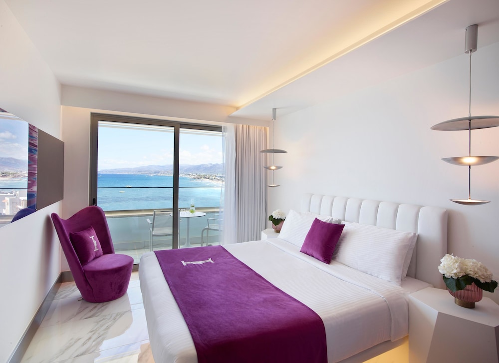 I Resort Beach Hotel & Spa 10/50