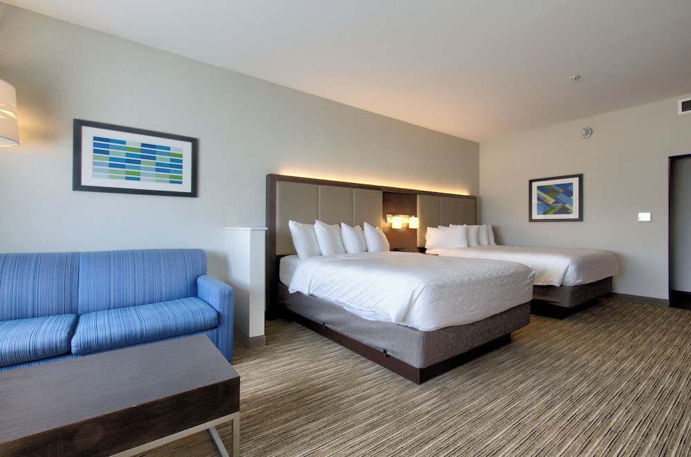 Holiday Inn Express and Suites Onalaska - La Crosse Area 20/71