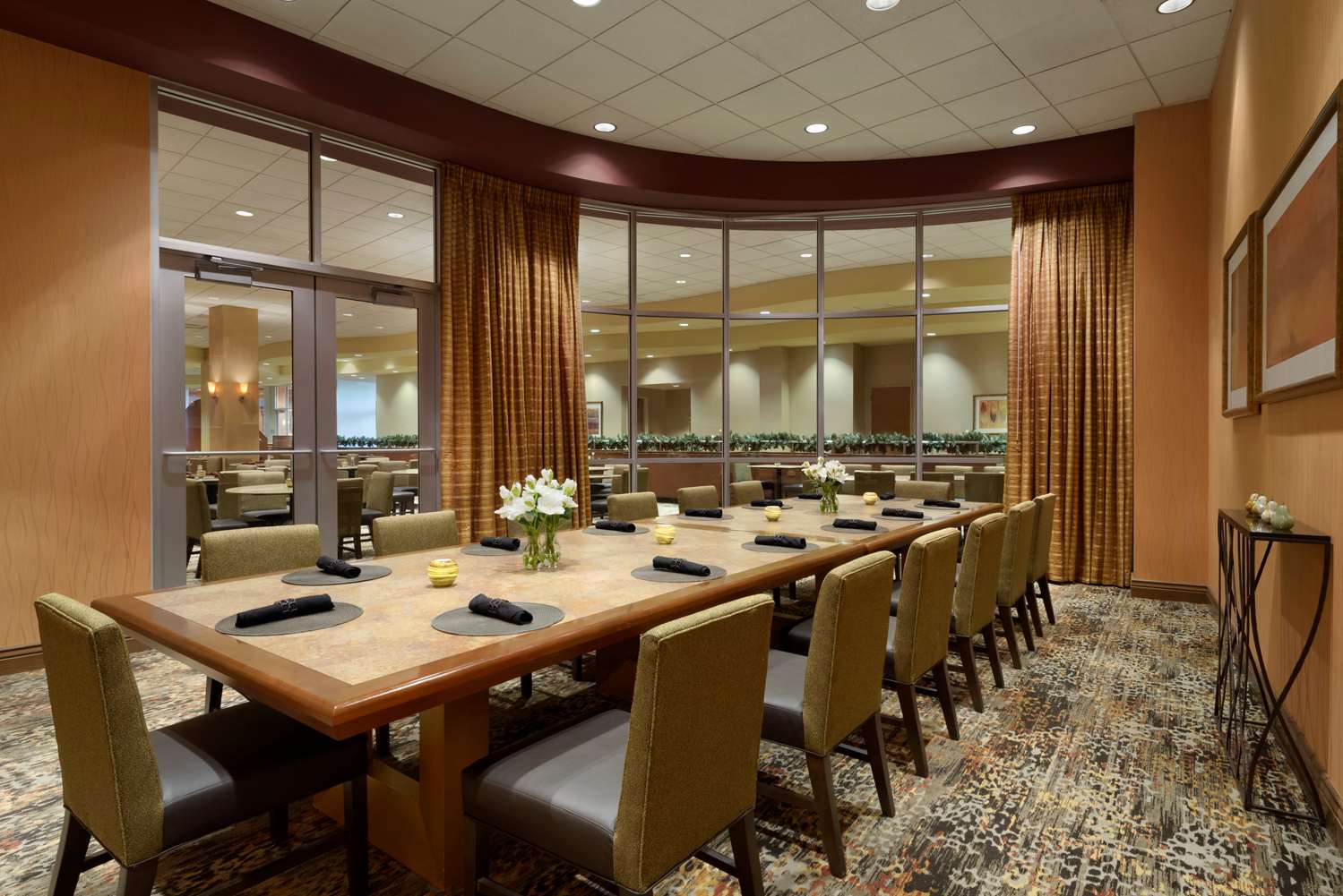 restaurant cafeteria