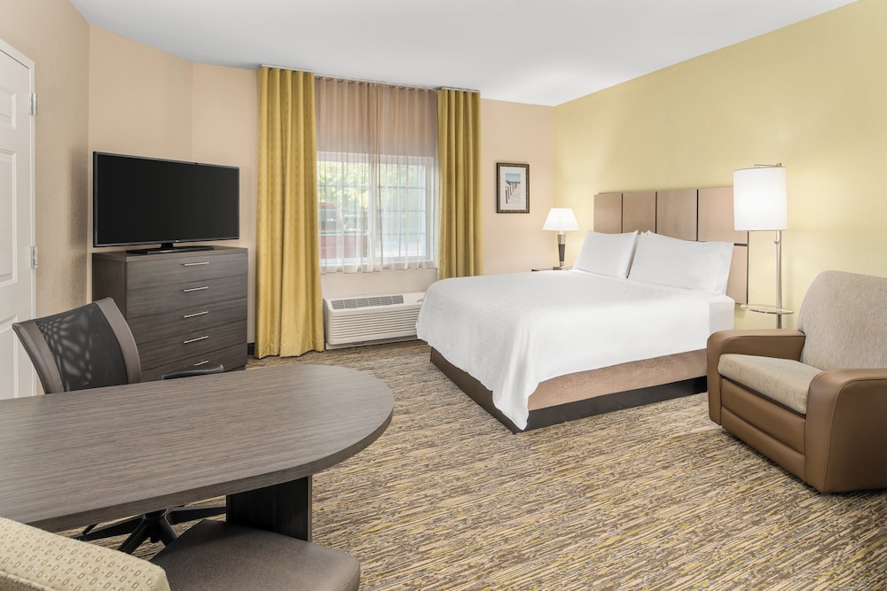 Candlewood Suites Destin Sandestin Area 29/62
